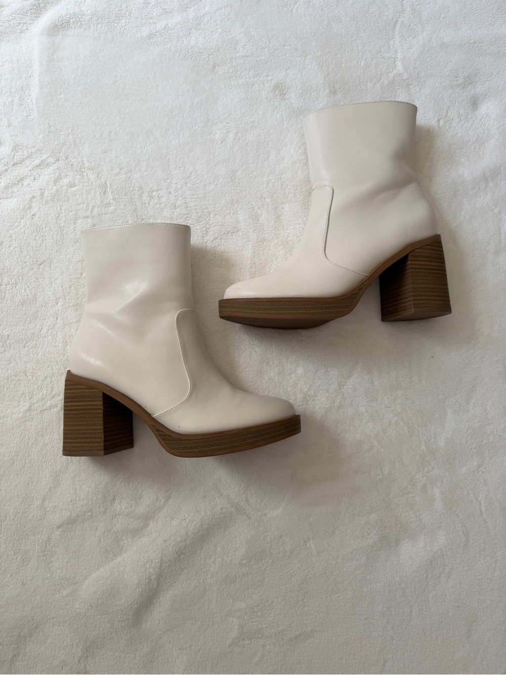 Universal Thread Cream Platform Block Heel Ankle Boots Size 7.5